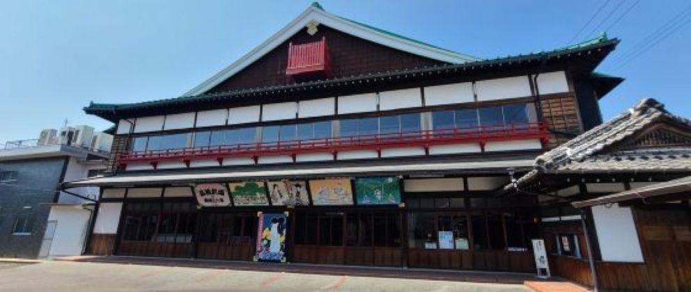 【バスハイク/博多発着/ 添乗員同行】 嘉穂劇場を訪ねる 筑豊ぶらり旅 ~フレンチランチと人気のお買い物スポットへ~_ツアー画像1