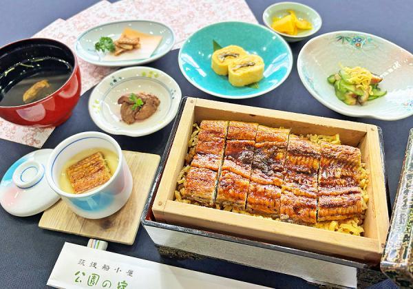 桃2個お土産付♪ 太宰府天満宮と八女茶カフェでデザートタイムと鹿児島産うなぎ会席フルコースの宴_ツアー画像1
